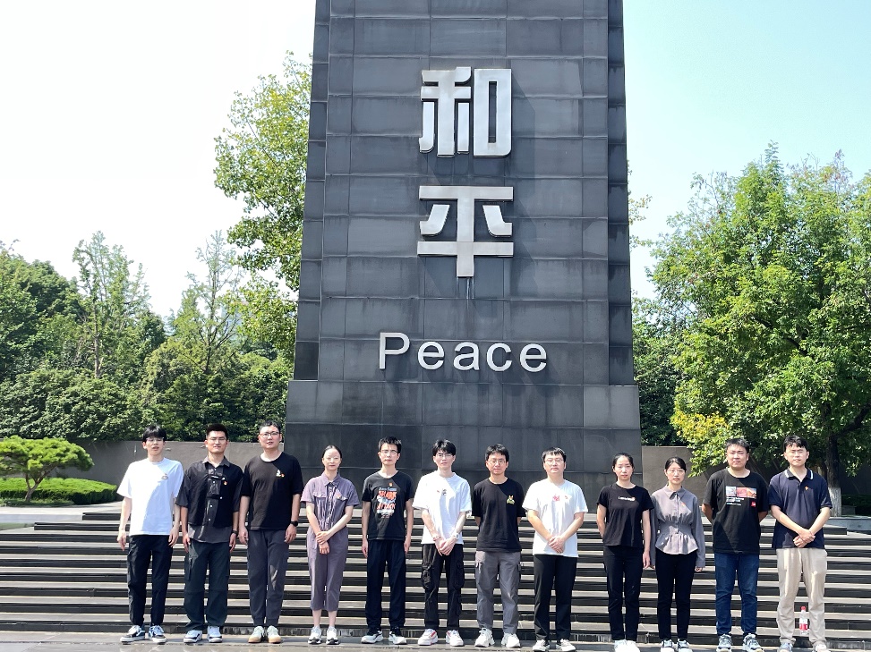谈球吧体育