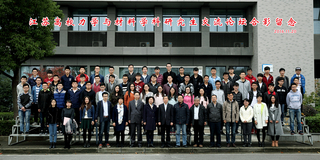 谈球吧体育