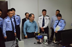 谈球吧体育