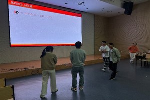 谈球吧体育