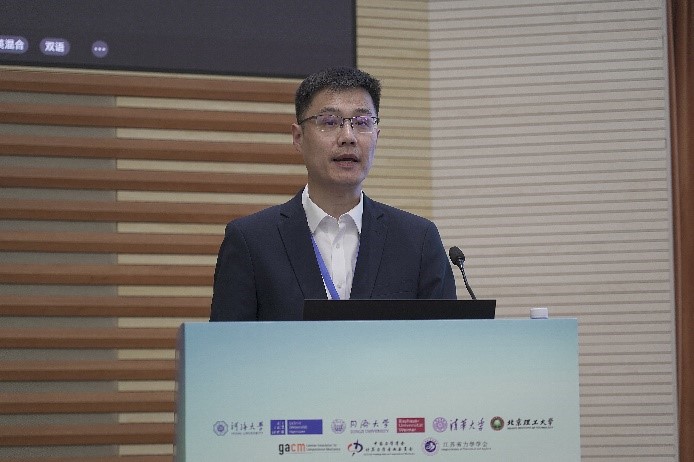 谈球吧体育