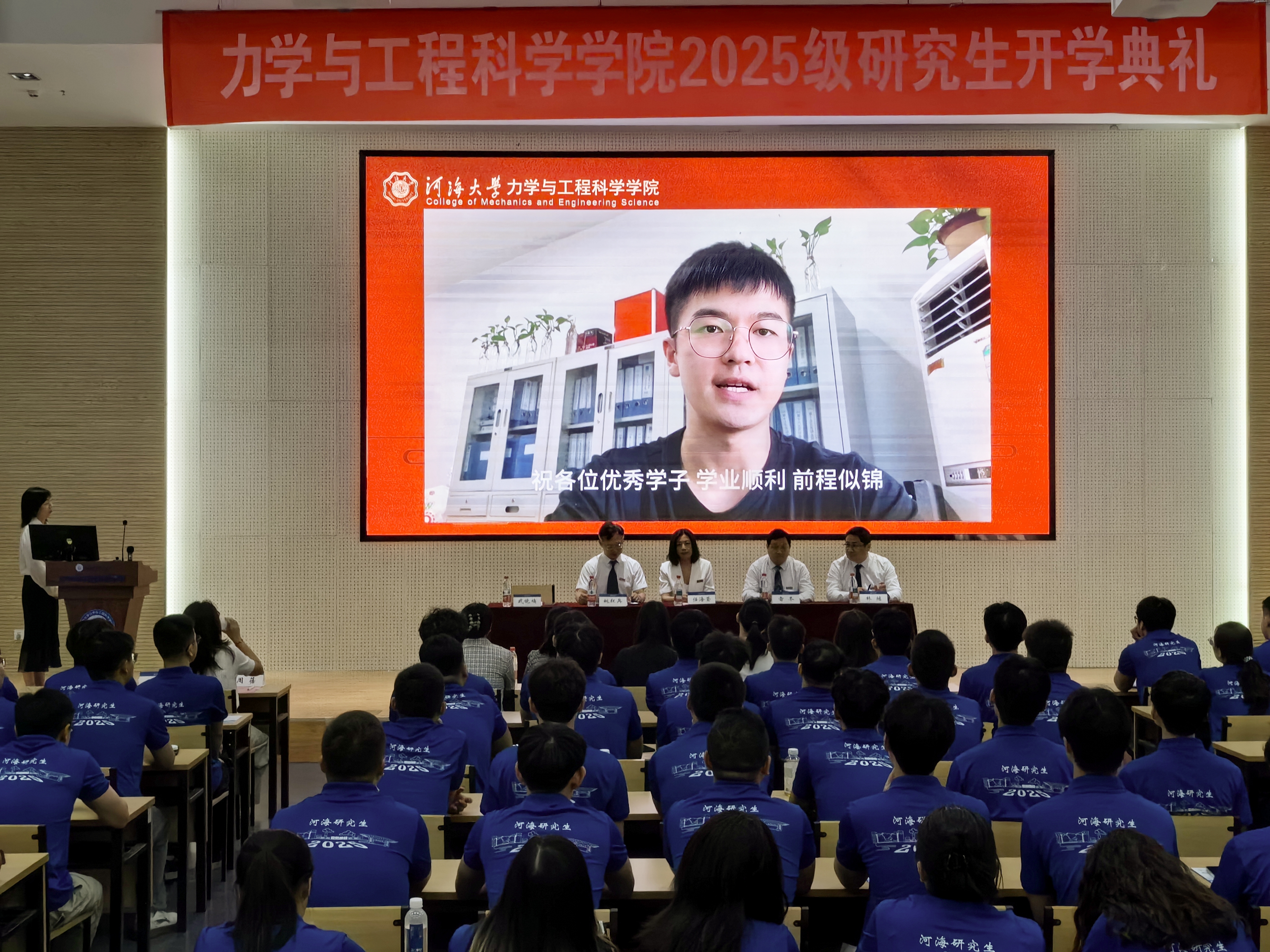 谈球吧体育