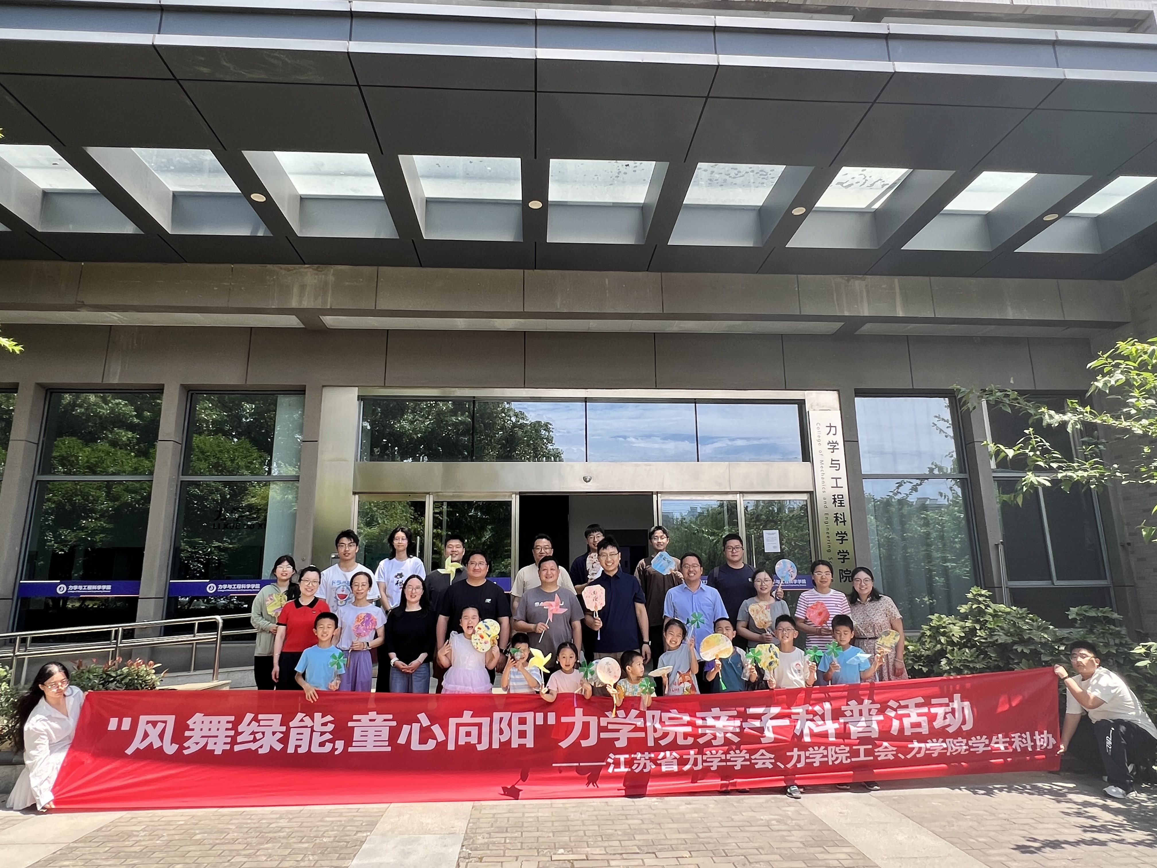 谈球吧体育